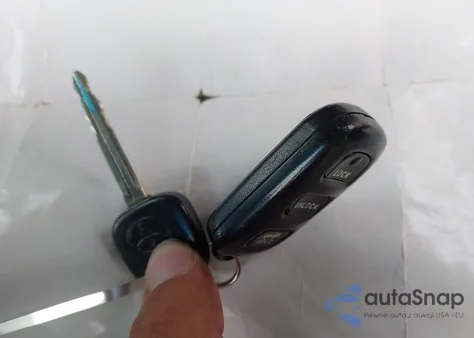 2005 Toyota Camry Le из США, поврежденный, VIN 4T1BE30K95U093058